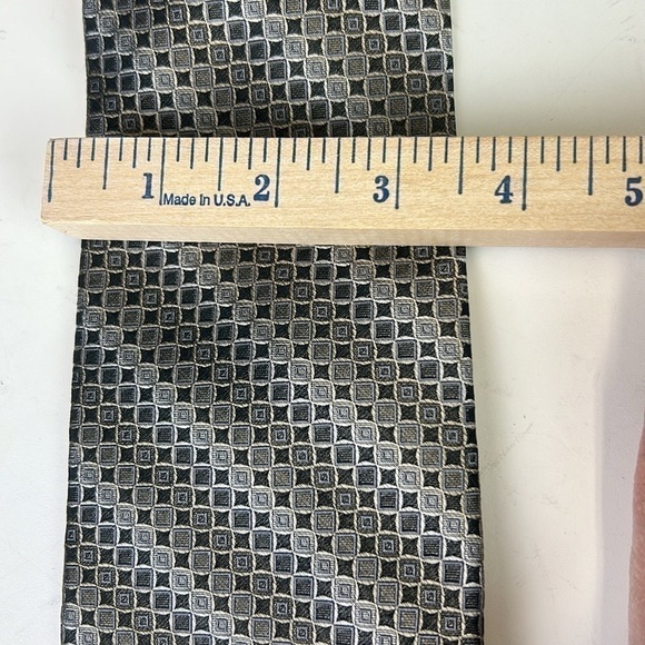 Joseph & Feiss International Silk Diamond Pattern Tie - Picture 6 of 6